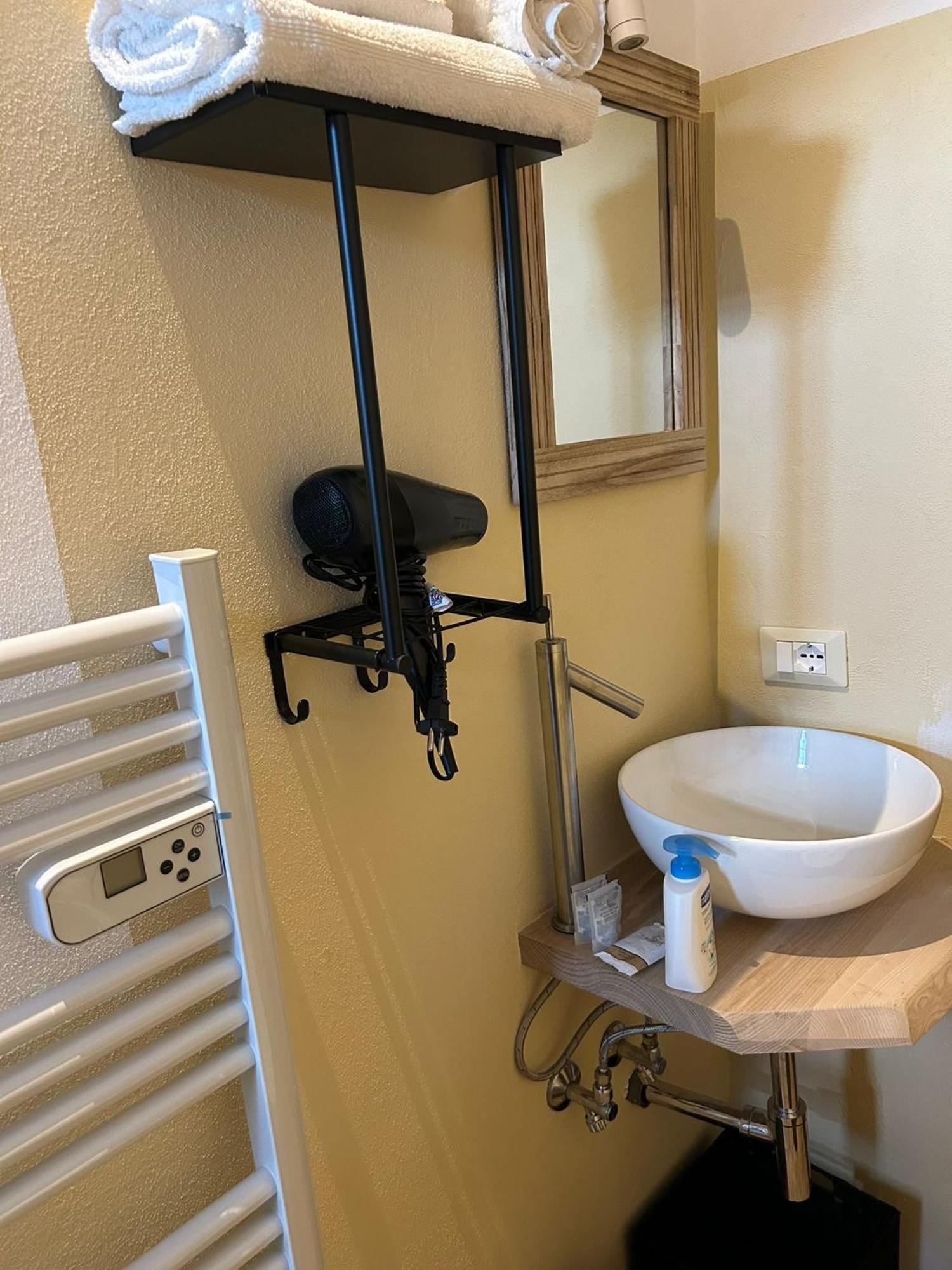 Borgo Di Mezzo Apartment Castelnuovo dell'Abate Ngoại thất bức ảnh