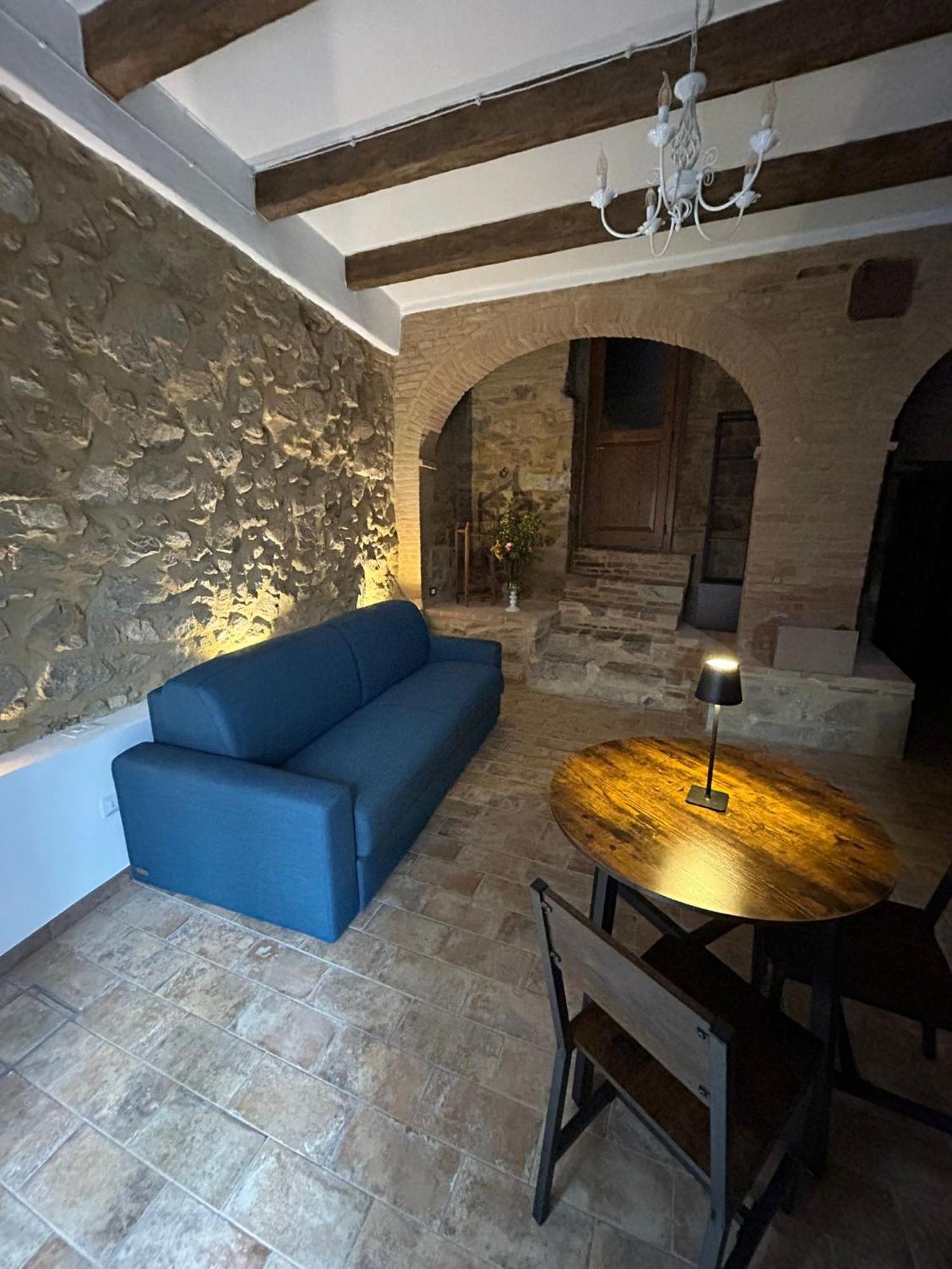 Borgo Di Mezzo Apartment Castelnuovo dell'Abate Ngoại thất bức ảnh
